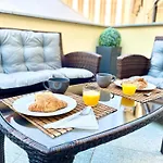 La Terrazza - By Happyhostorino